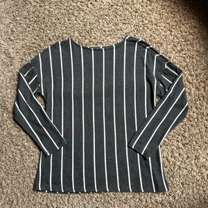 Women’s Gray/White Striped Long Sleeved Shirt; Size M